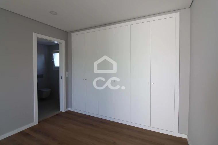 Moradia T4 para Venda em Azeitão (São Lourenço e São Simão) Foto 46