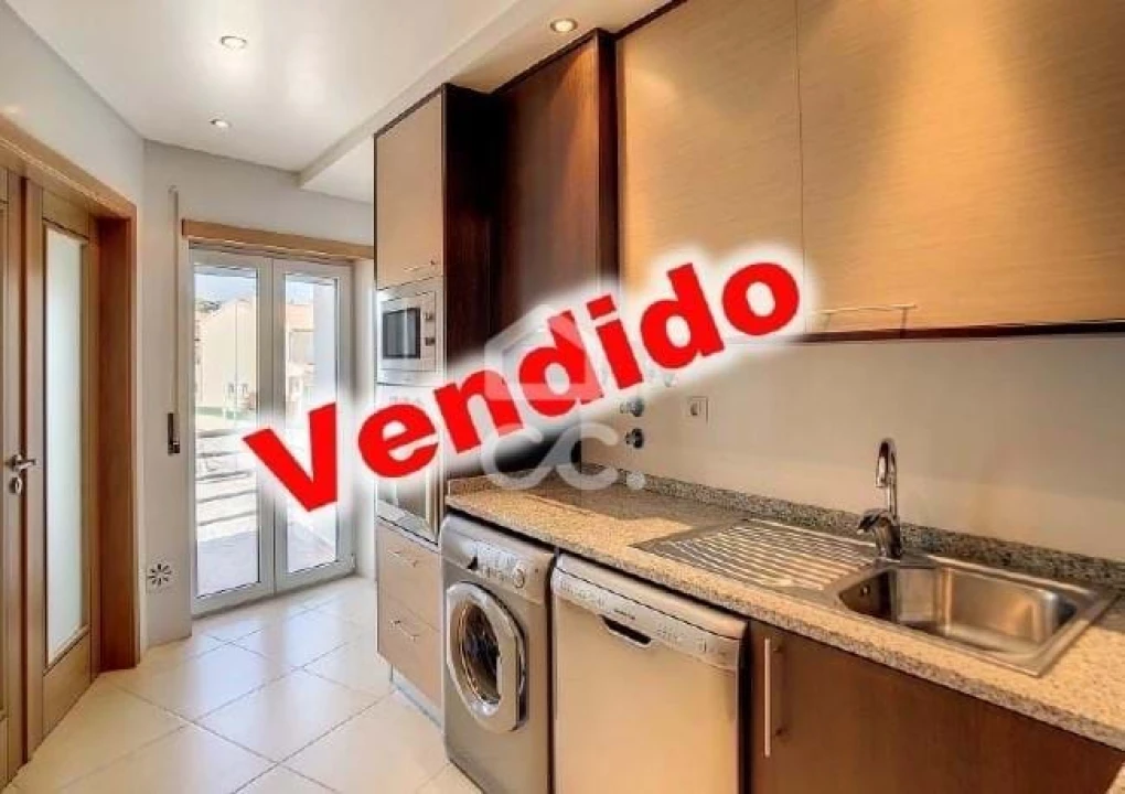 Apartamento T1 para Venda em Caldas da Rainha - Santo Onofre e Serra do Bouro Foto 1