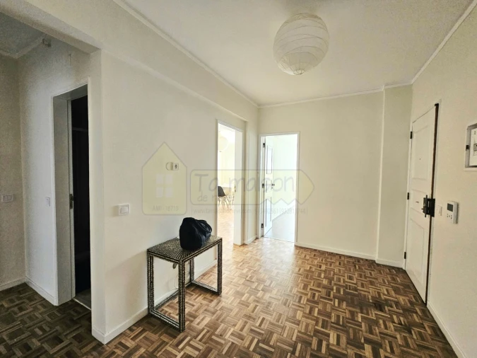 Apartamento T3 para Venda em Faro (Sé e São Pedro) Foto 2