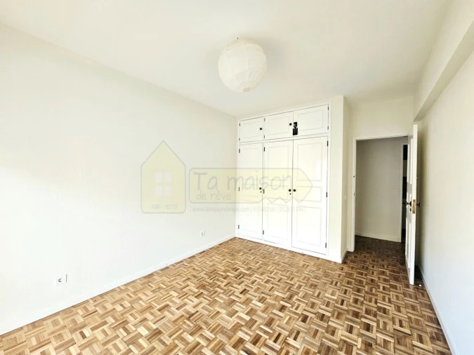 Apartamento T3 para Venda em Faro (Sé e São Pedro) Foto 11