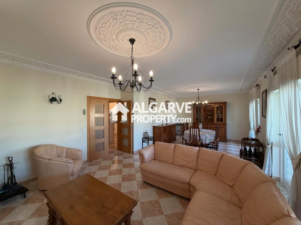 Apartamento T4 para Venda em Quarteira Foto 7