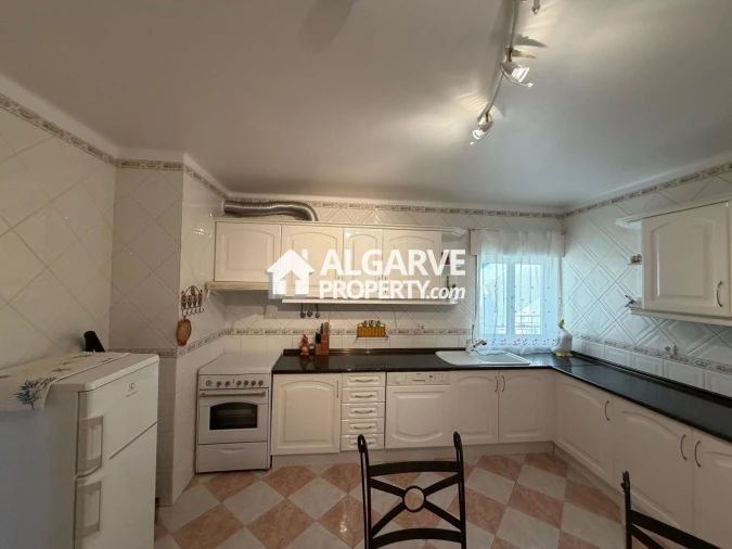 Apartamento T4 para Venda em Quarteira Foto 13