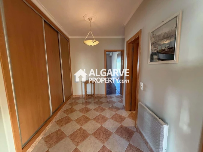 Apartamento T4 para Venda em Quarteira Foto 16