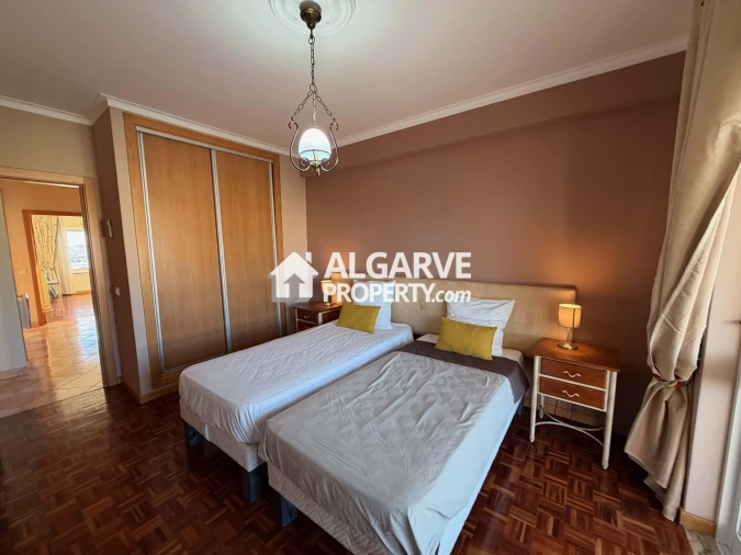 Apartamento T4 para Venda em Quarteira Foto 24