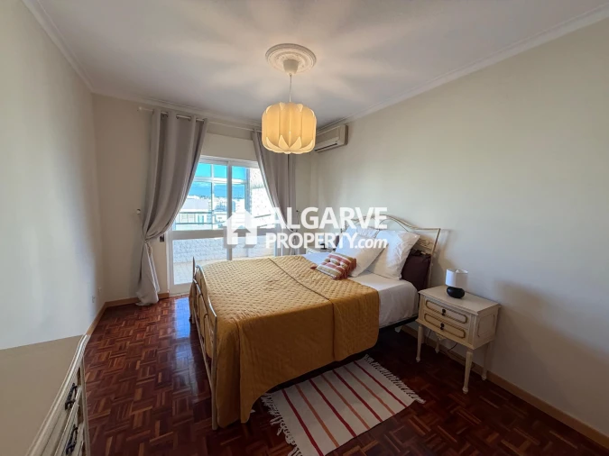 Apartamento T4 para Venda em Quarteira Foto 23