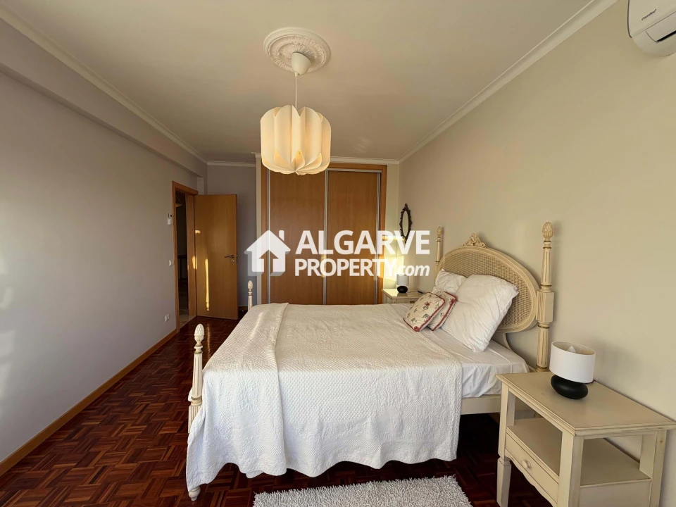 Apartamento T4 para Venda em Quarteira Foto 21