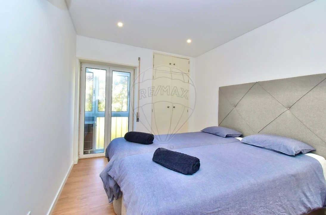 Apartamento T2 para Arrendamento férias em Alcabideche Foto 6