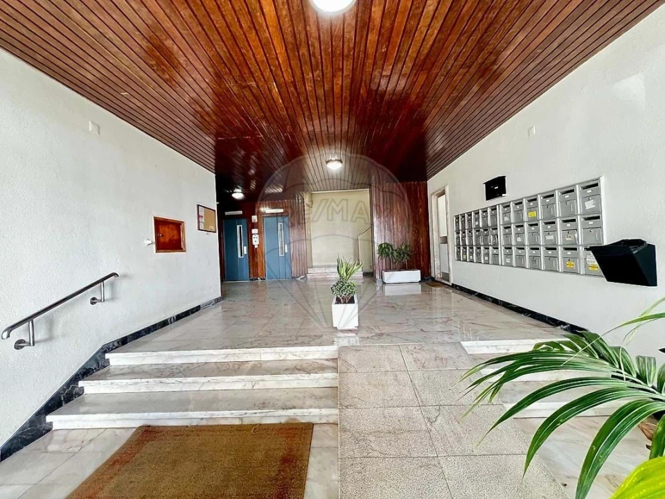 Apartamento T2 para Arrendamento férias em Alcabideche Foto 12