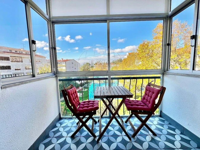 Apartamento T2 para Arrendamento férias em Alcabideche Foto 5