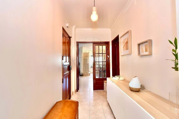 Apartamento T3 para Venda em Carcavelos e Parede Foto 6