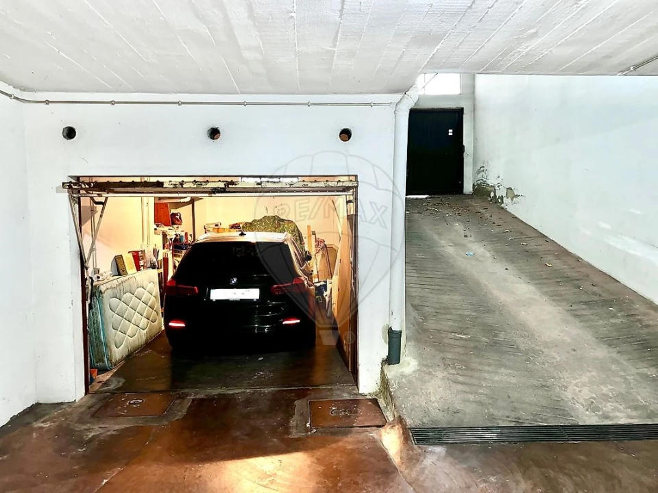 Apartamento T3 para Venda em Carcavelos e Parede Foto 19