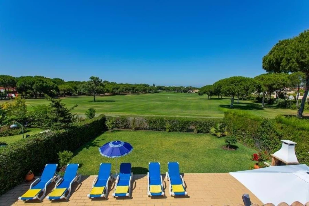 Moradia T4 para Venda em Quarteira Foto 26