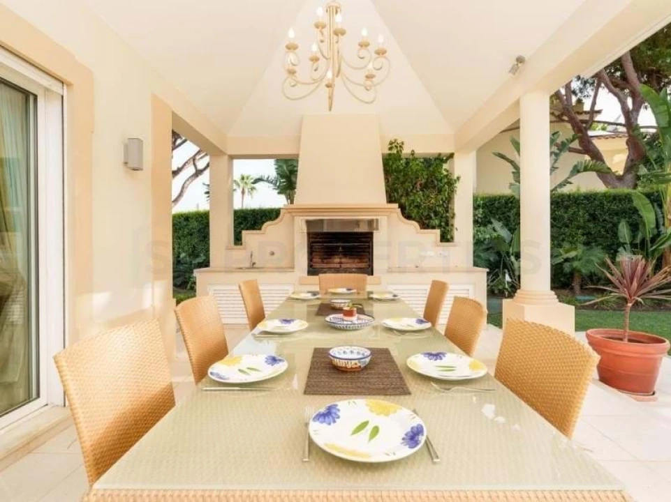 Moradia T4 para Venda em Quarteira Foto 16