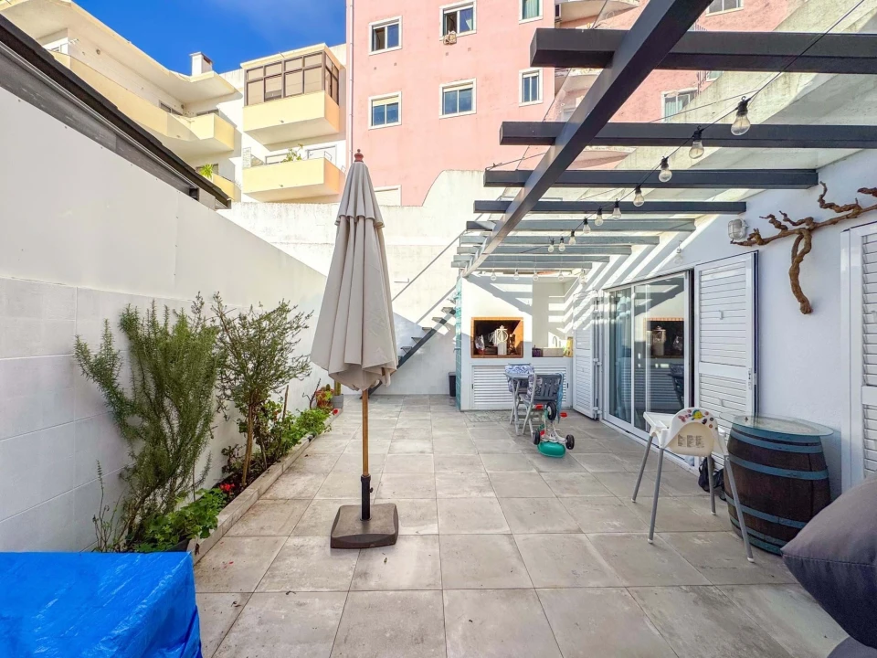 Moradia T3 para Venda em Algés, Linda-A-Velha e Cruz Quebrada-Dafundo Foto 19