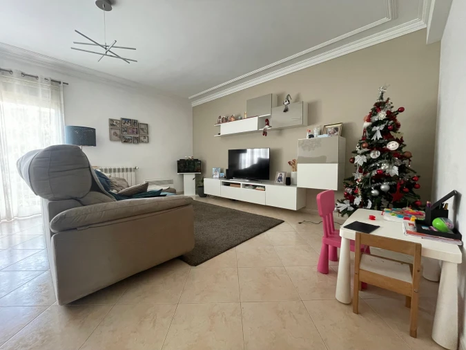 Apartamento T3 para Venda em Vialonga Foto 3