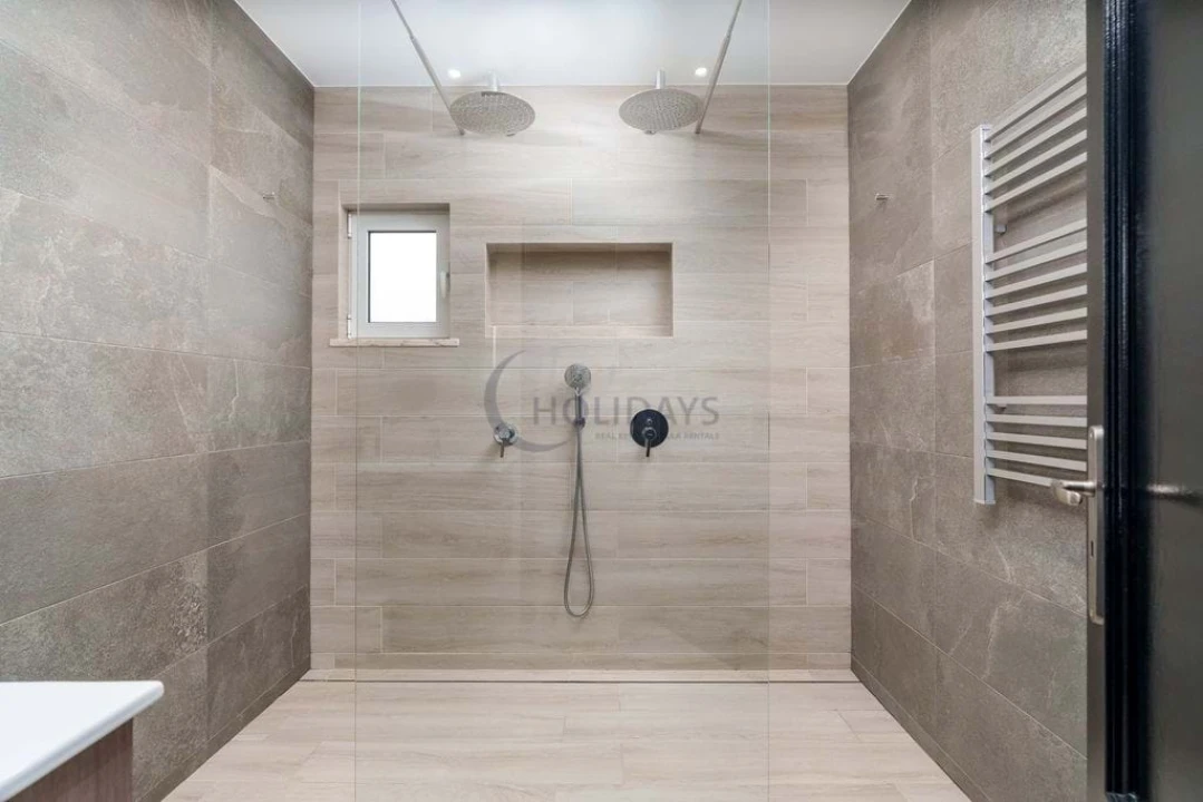 Moradia T3 para Venda em Quarteira Foto 21