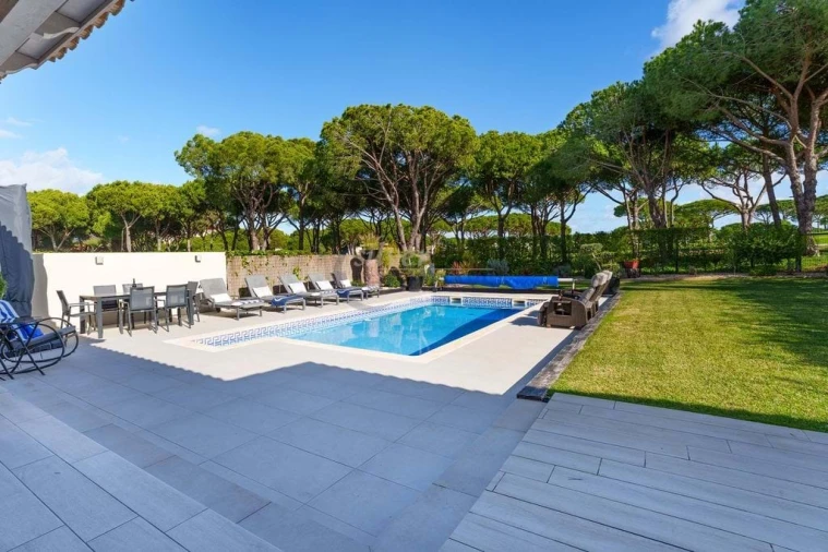 Moradia T3 para Venda em Quarteira Foto 29