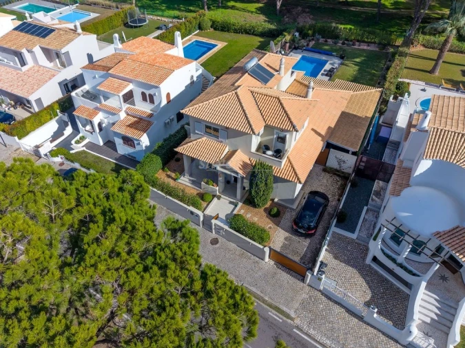 Moradia T3 para Venda em Quarteira Foto 30