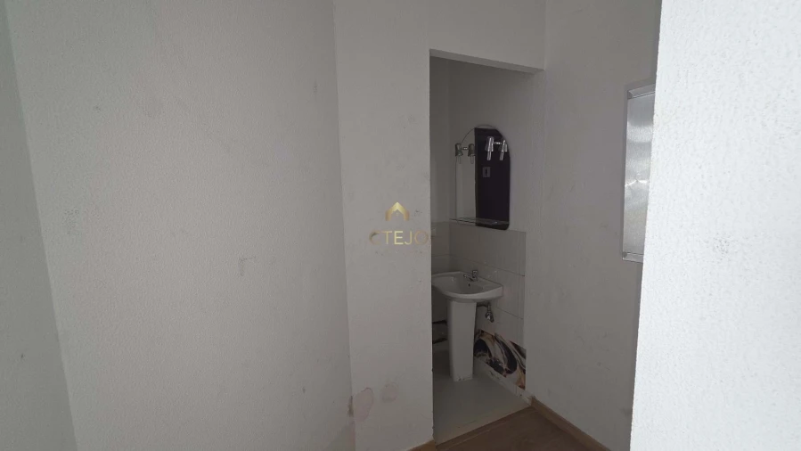 Negócio para Venda em Pinhal Novo Foto 7