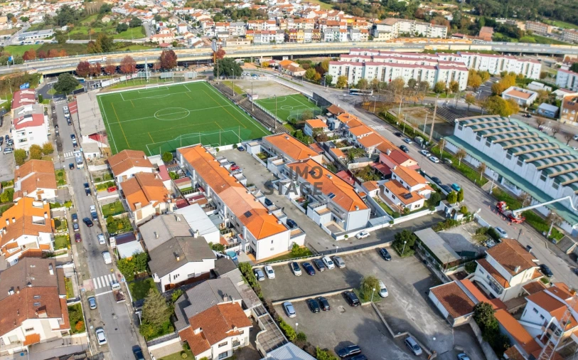 Moradia T3 para Venda em Valongo Foto 33