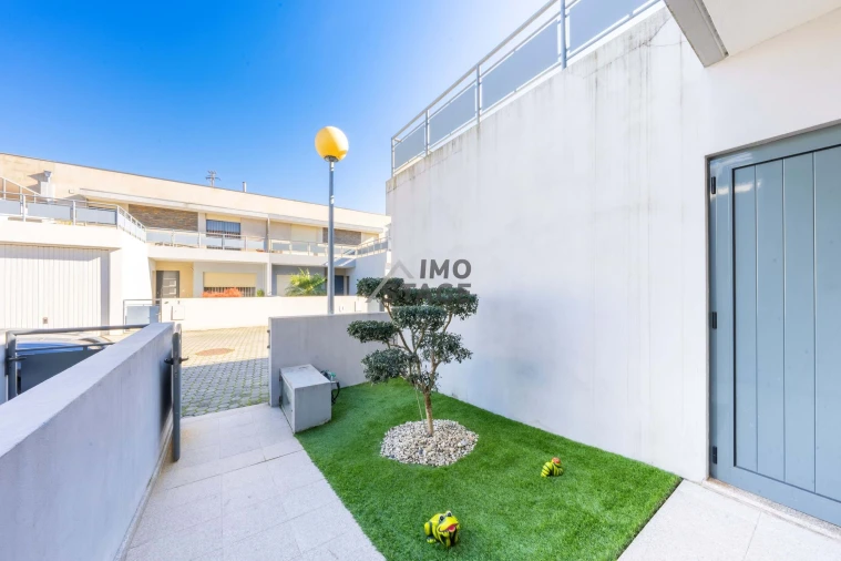 Moradia T3 para Venda em Valongo Foto 2