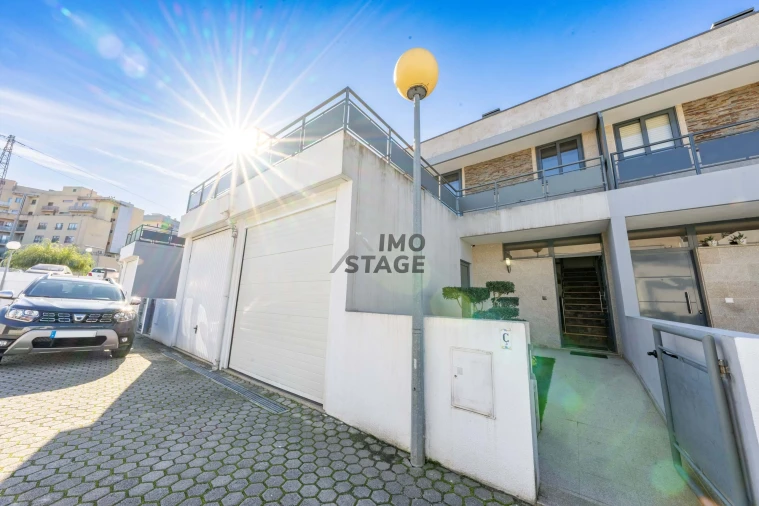 Moradia T3 para Venda em Valongo Foto 1