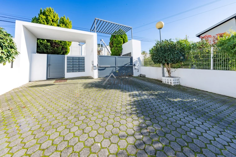 Moradia T3 para Venda em Valongo Foto 30