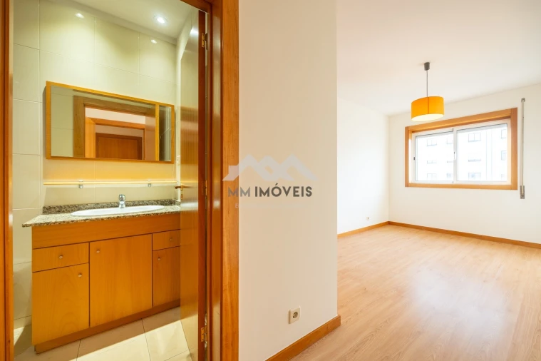 Apartamento T2 para Venda em Matosinhos e Leça da Palmeira Foto 9