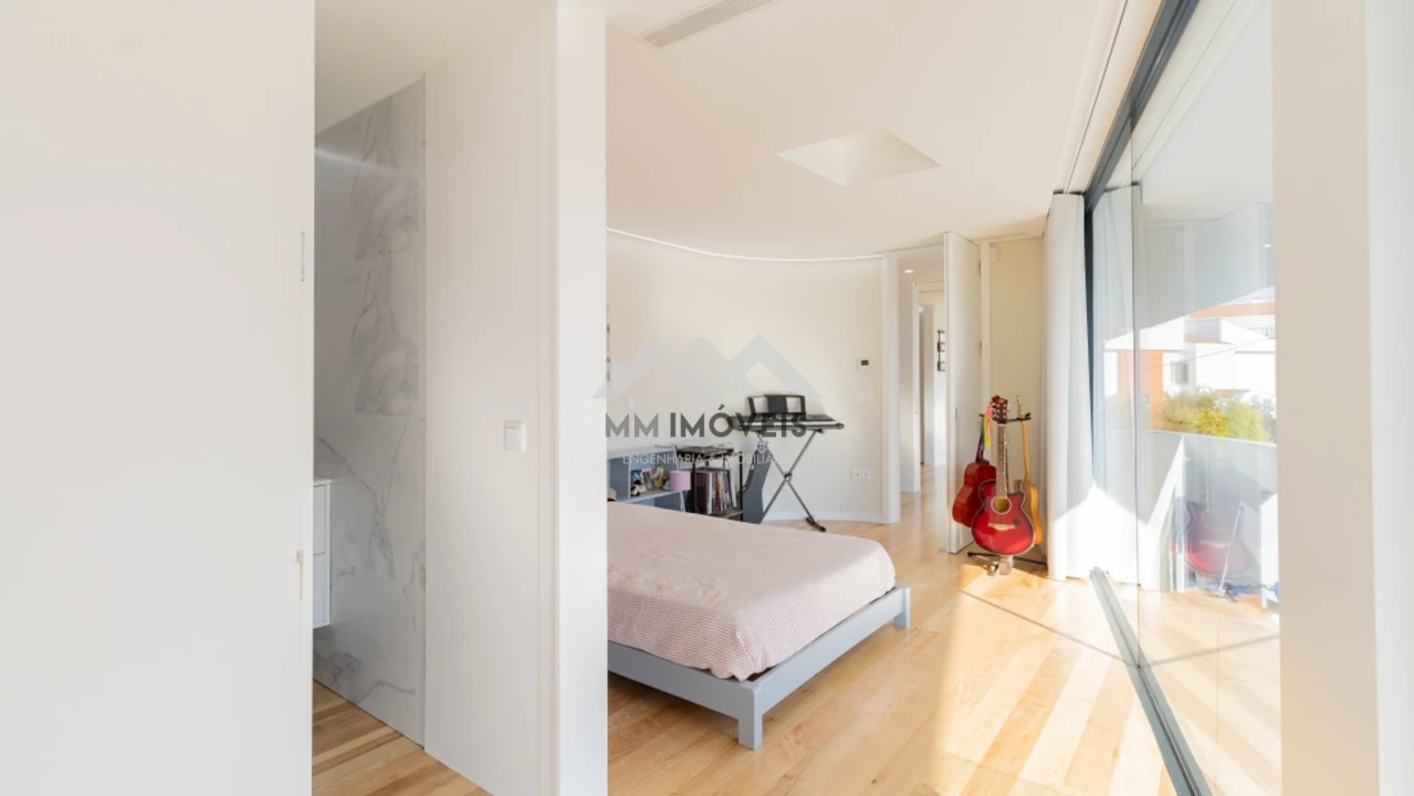 Moradia T4 para Venda em Vila Nova da Telha Foto 19