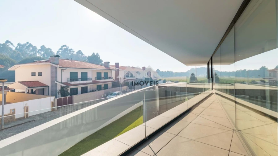 Moradia T4 para Venda em Vila Nova da Telha Foto 23