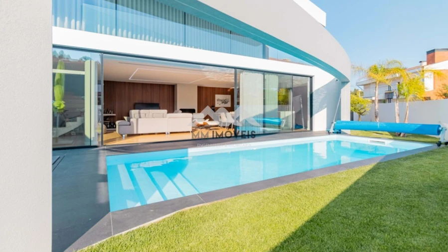 Moradia T4 para Venda em Vila Nova da Telha Foto 49