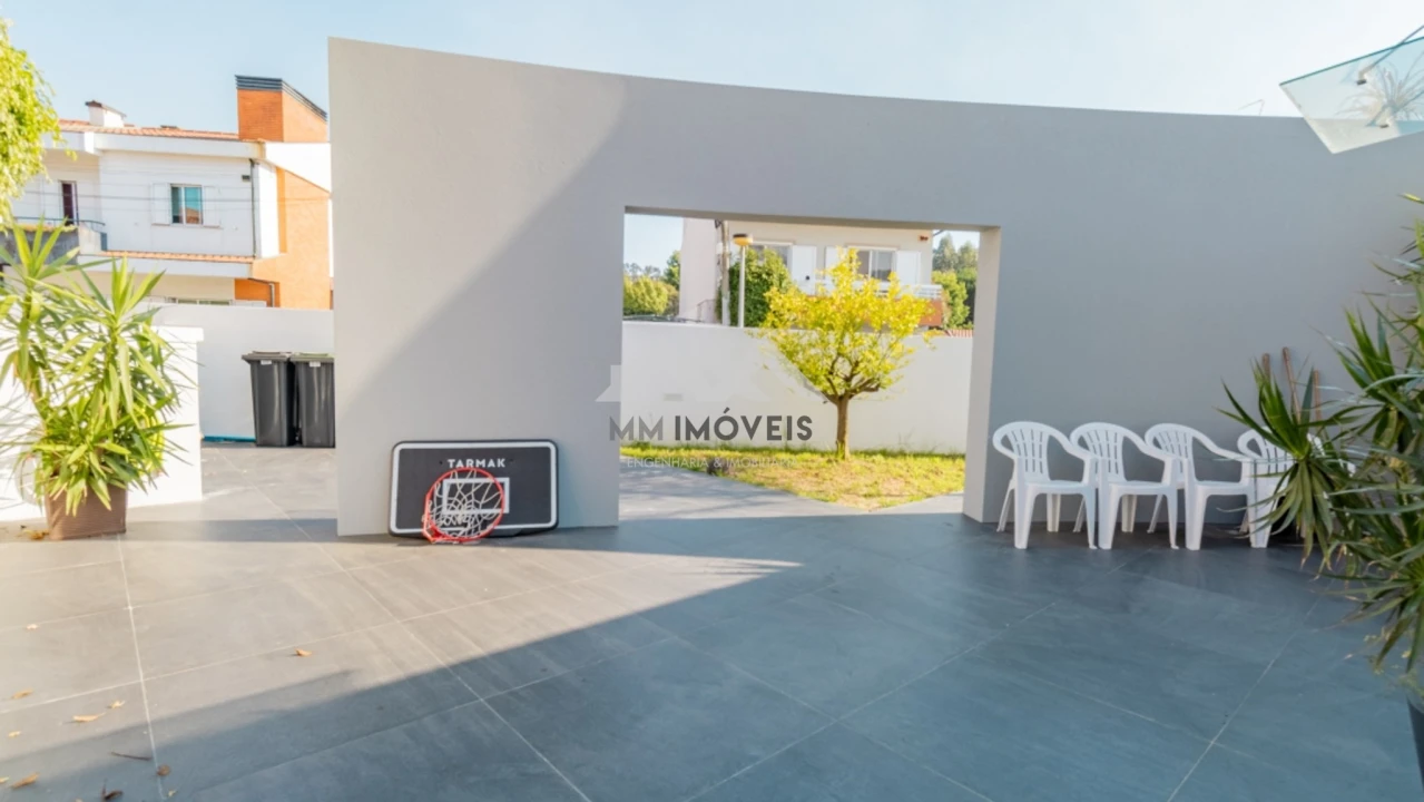 Moradia T4 para Venda em Vila Nova da Telha Foto 45