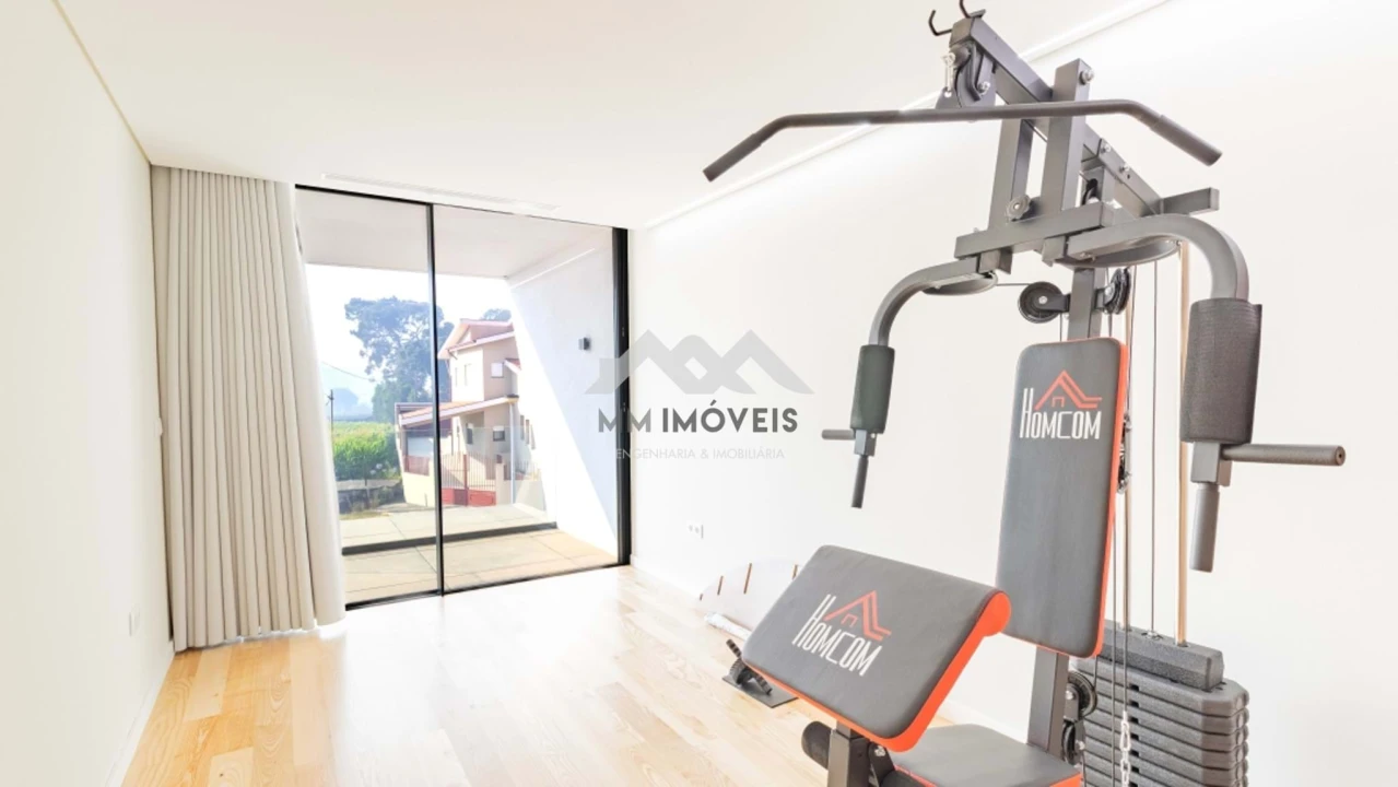 Moradia T4 para Venda em Vila Nova da Telha Foto 21