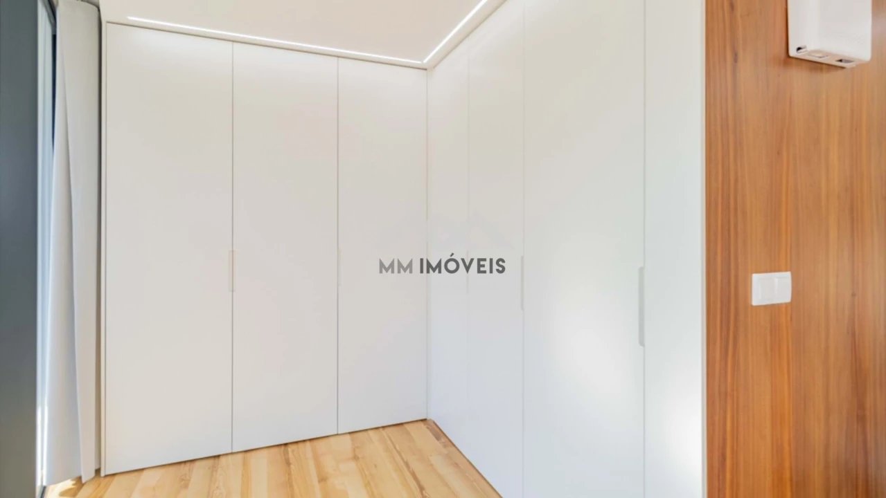 Moradia T4 para Venda em Vila Nova da Telha Foto 50