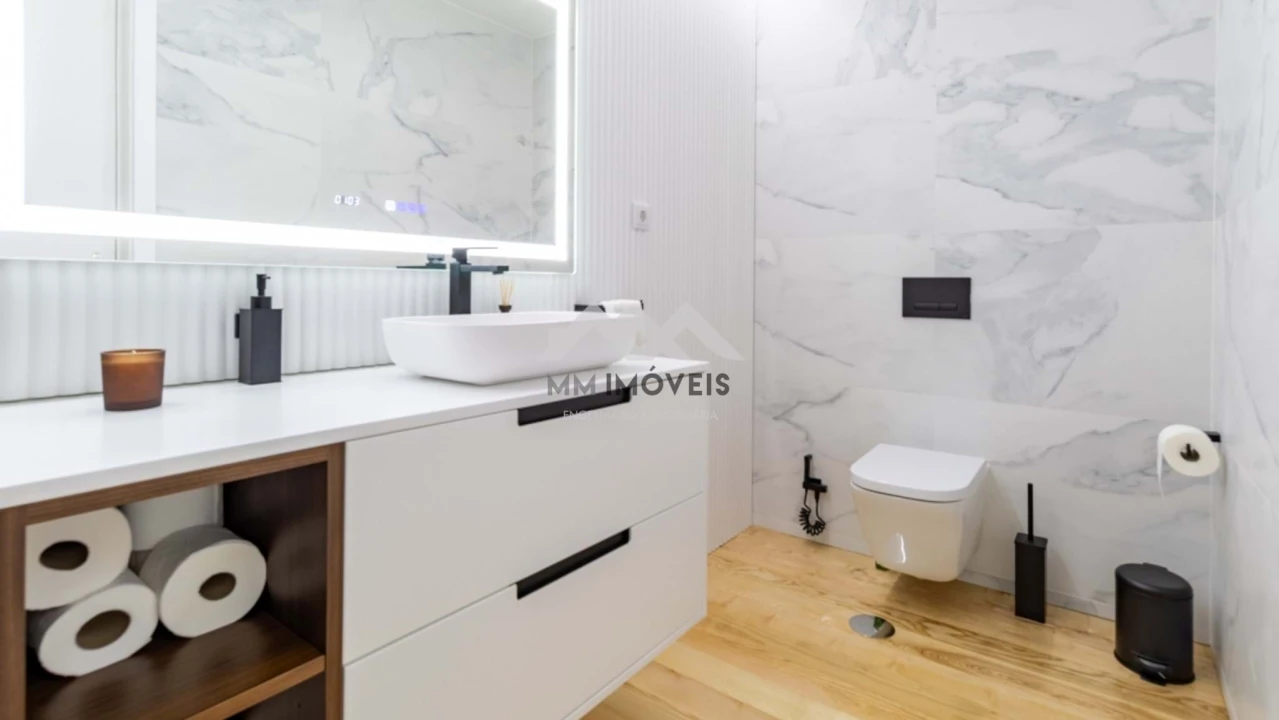 Moradia T4 para Venda em Vila Nova da Telha Foto 6