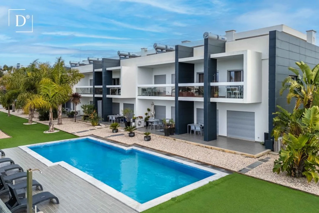 Apartamento T2 para Venda em Albufeira e Olhos de Água Foto 1