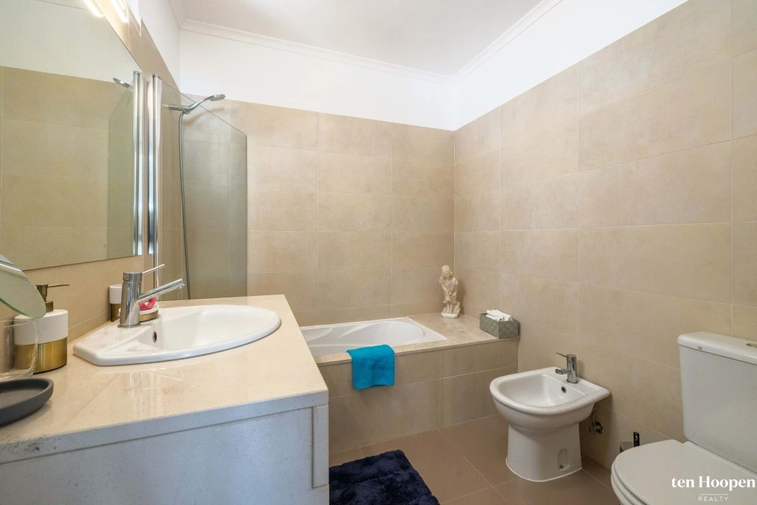 Apartamento T4 para Venda em Lagos (São Sebastião e Santa Maria) Foto 15