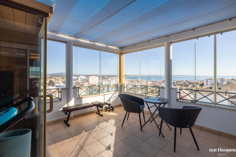 Apartamento T4 para Venda em Lagos (São Sebastião e Santa Maria) Foto 8