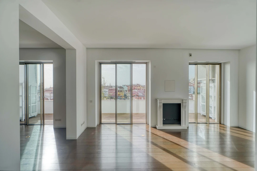 Apartamento T4 para Arrendamento em Campo de Ourique Foto 46