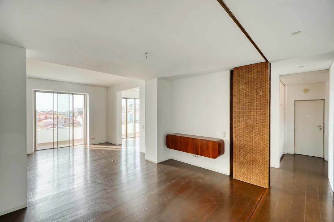 Apartamento T4 para Arrendamento em Campo de Ourique Foto 53