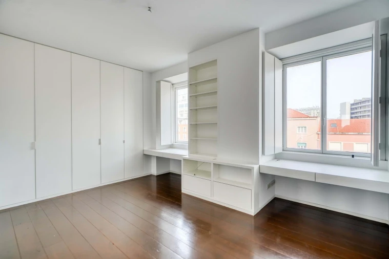 Apartamento T4 para Arrendamento em Campo de Ourique Foto 32