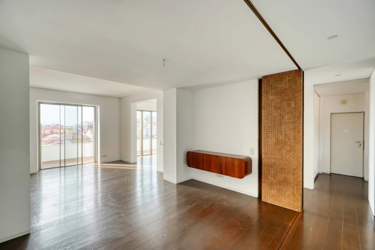 Apartamento T4 para Arrendamento em Campo de Ourique Foto 54