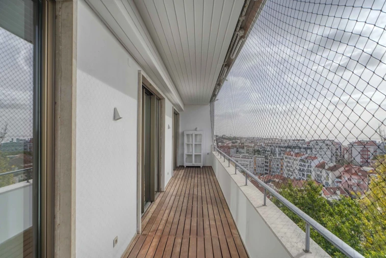 Apartamento T4 para Arrendamento em Campo de Ourique Foto 41