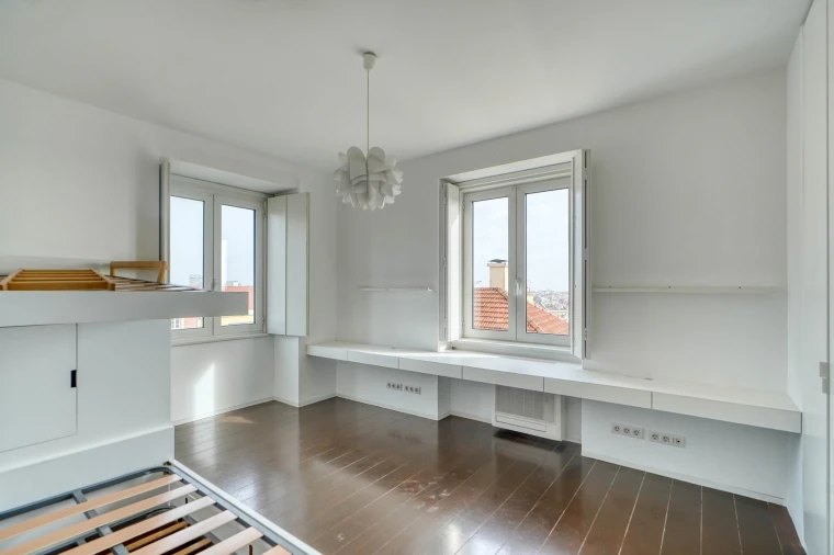 Apartamento T4 para Arrendamento em Campo de Ourique Foto 9