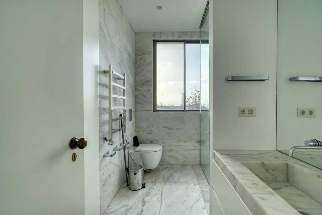 Apartamento T4 para Arrendamento em Campo de Ourique Foto 33