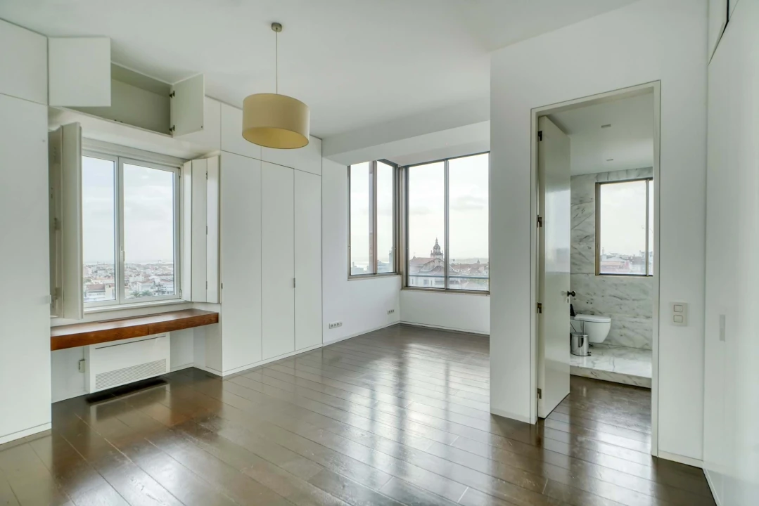 Apartamento T4 para Arrendamento em Campo de Ourique Foto 26