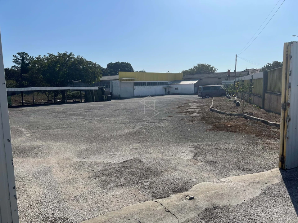 Armazém para Venda em Benedita Foto 2