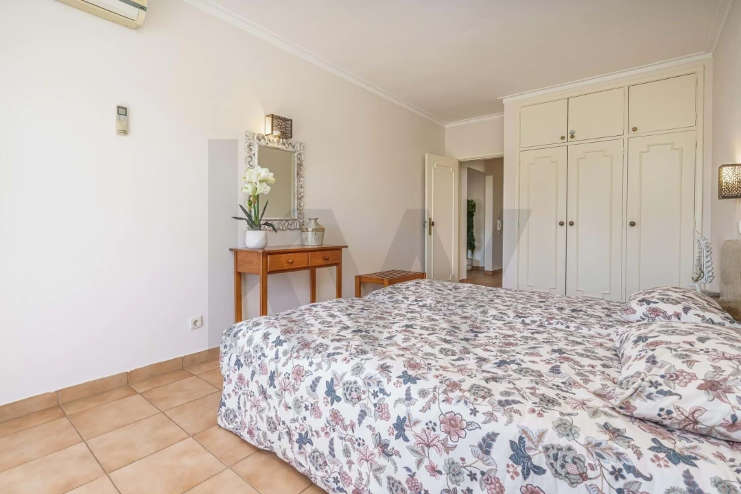 Apartamento T1 para Arrendamento férias em Portimão Foto 12