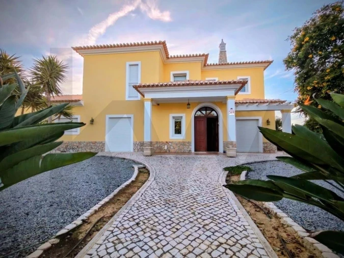 Moradia T4 para Venda em Vila Nova de Cacela Foto 7