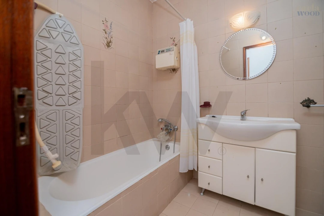 Apartamento T2 para Venda em Portimão Foto 13